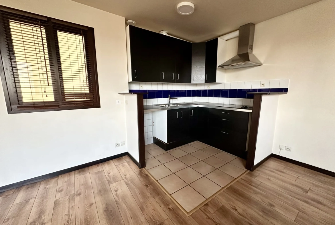 Investissement immobilier à Tourcoing : immeuble avec local commercial et appartements 