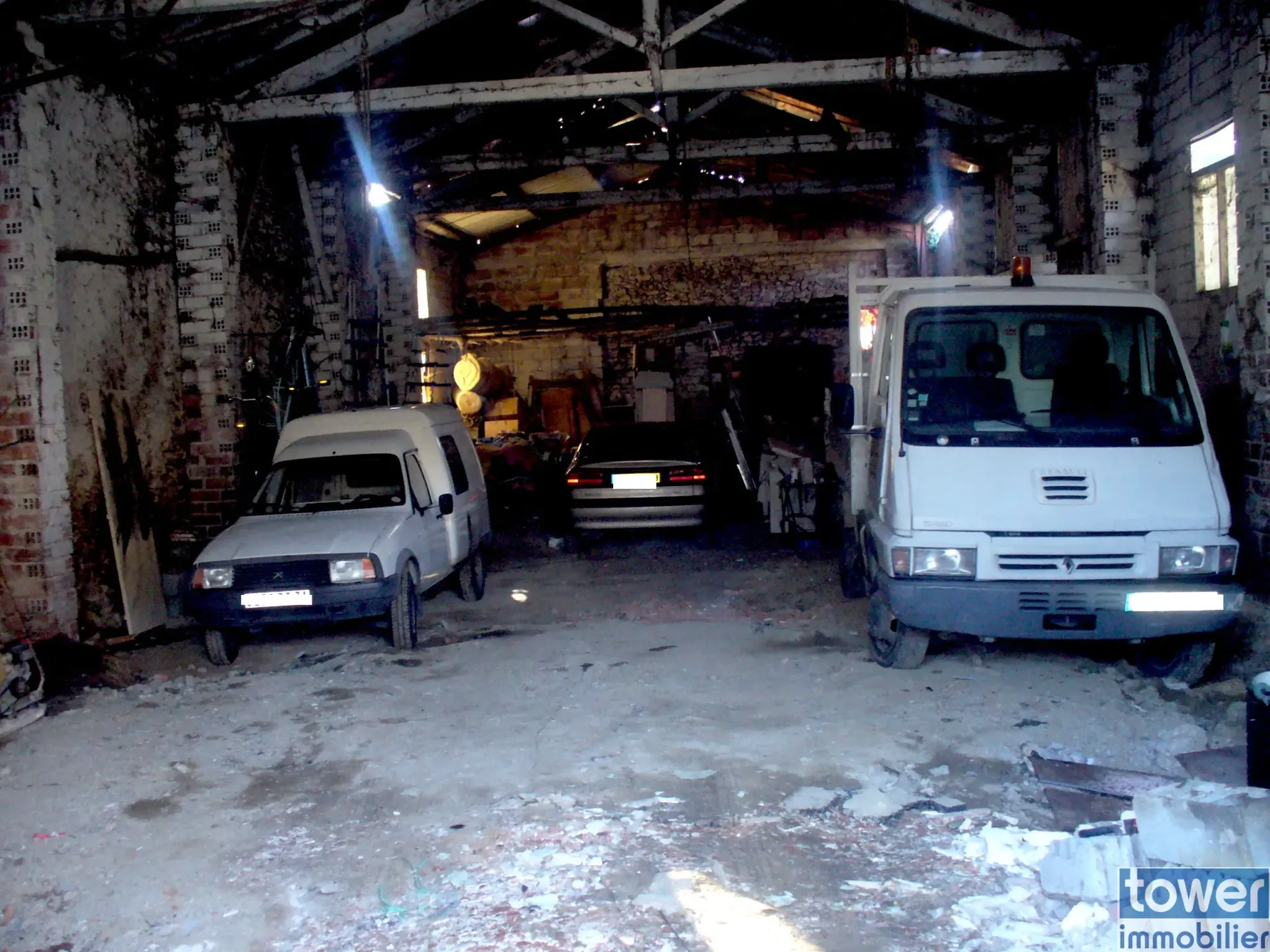 Maison de 240 m² avec loft, hangar et jardin à Varilhes 