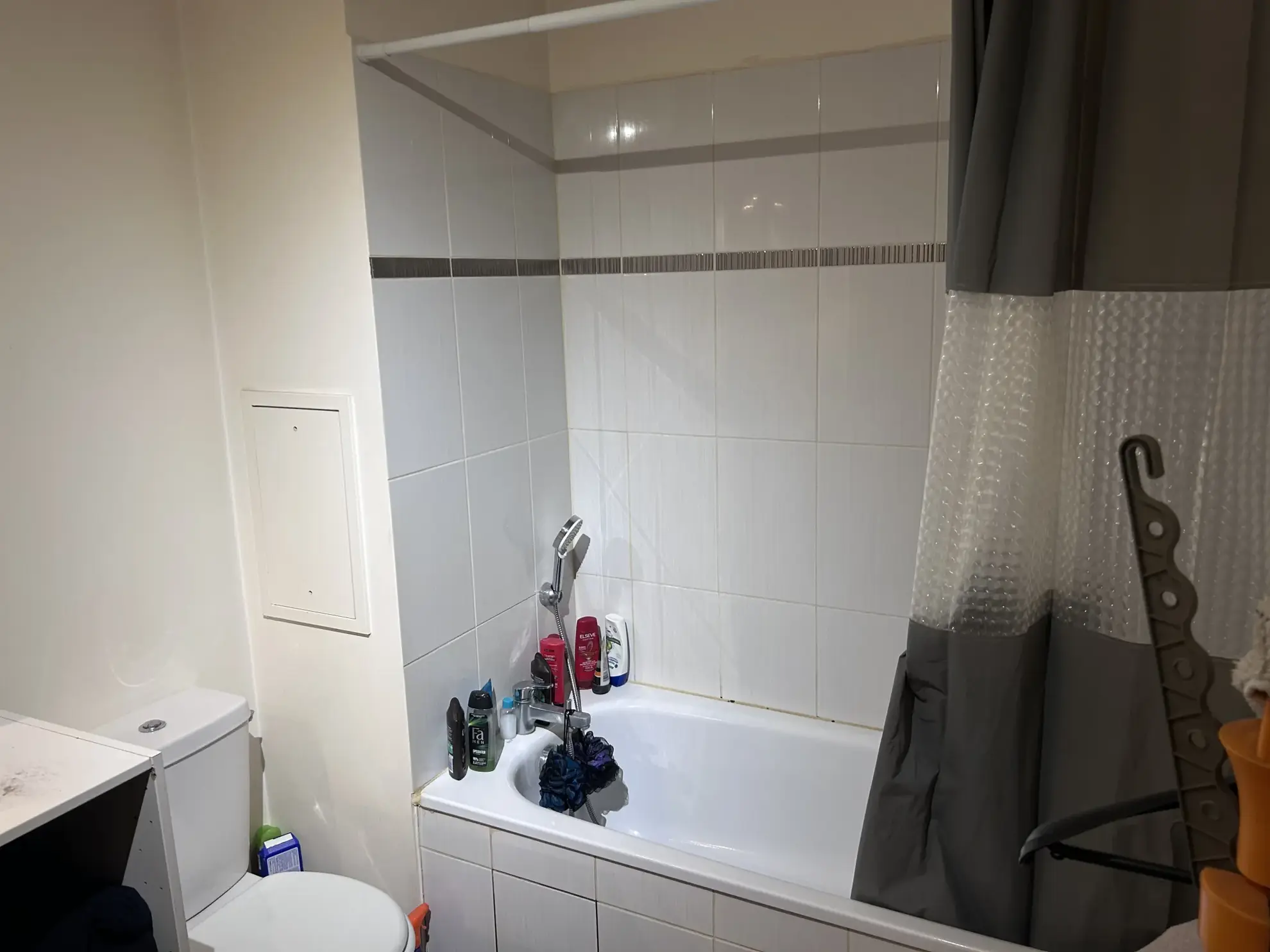 Studio de 36m² à vendre avec parking et cave à Elancourt 