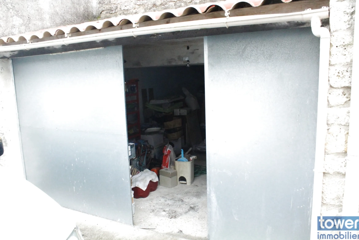 Maison typique en pierre avec studio et garage à Dolus d'Oléron, proche plage 