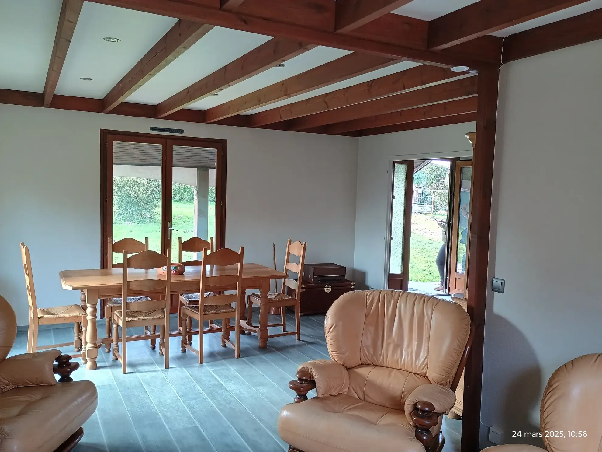 Maison de village de 91,5 m² avec terrain arboré à Thenailes, proche Vervins 