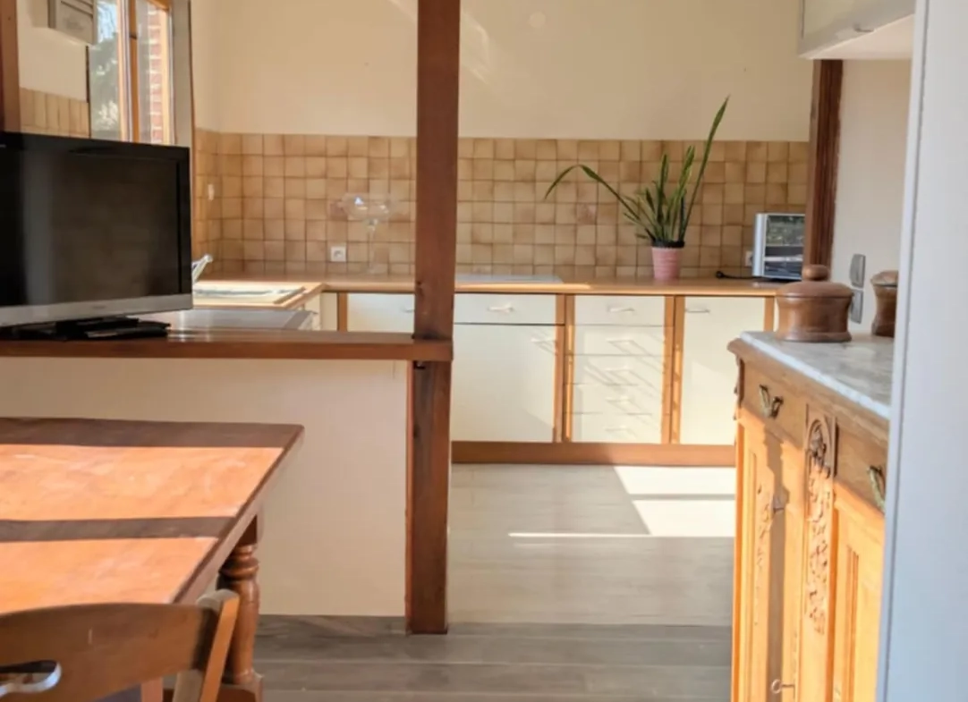 Maison de village de 91,5 m² avec terrain arboré à Thenailes, proche Vervins 