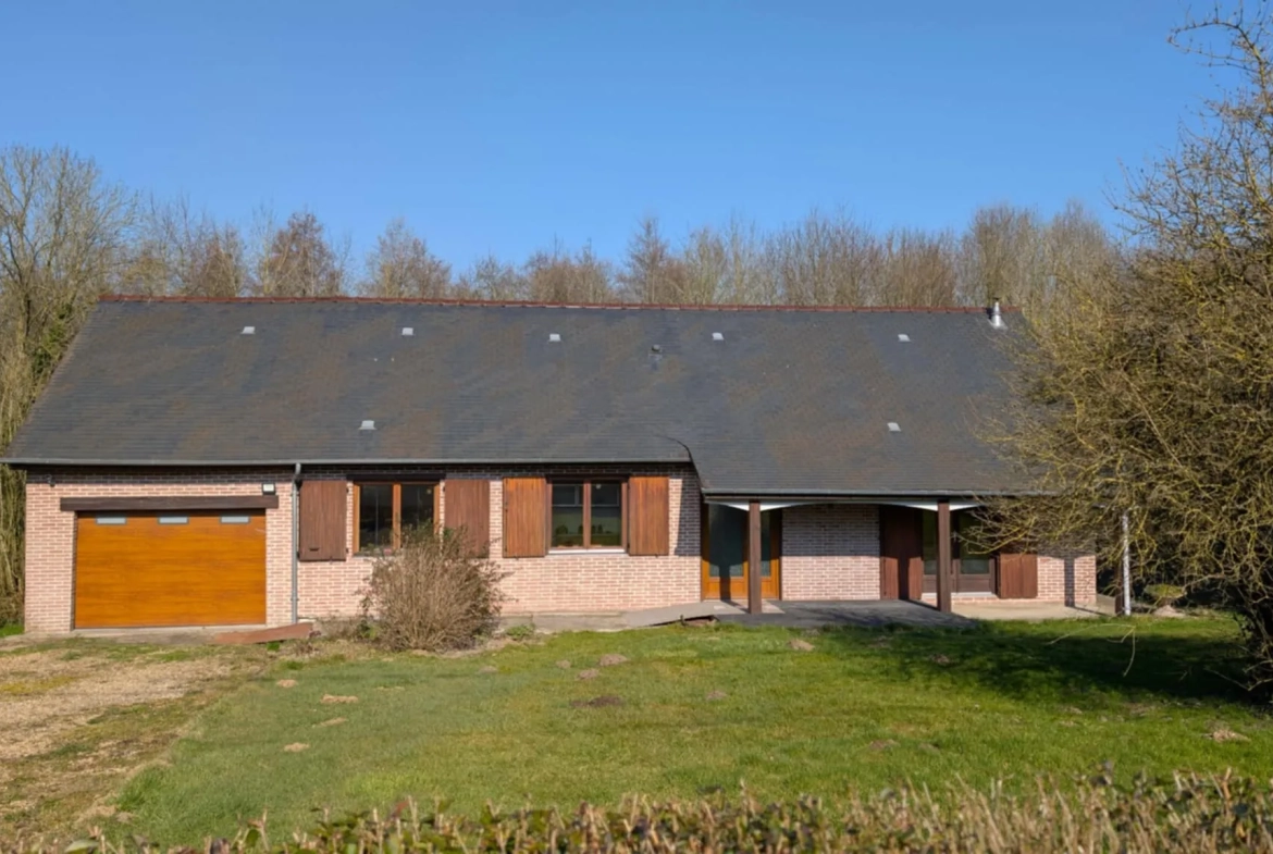 Maison de village de 91,5 m² avec terrain arboré à Thenailes, proche Vervins 