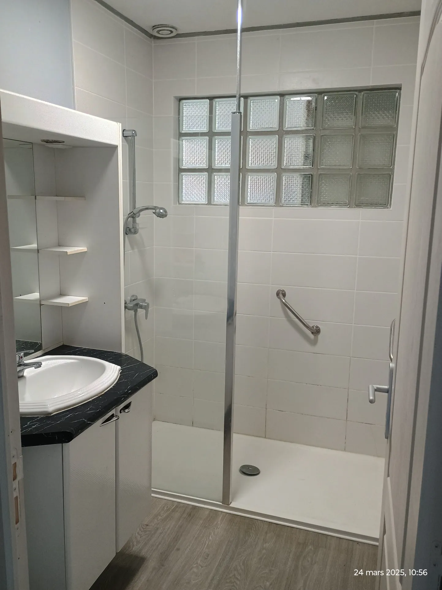 Maison de village de 91,5 m² avec terrain arboré à Thenailes, proche Vervins 