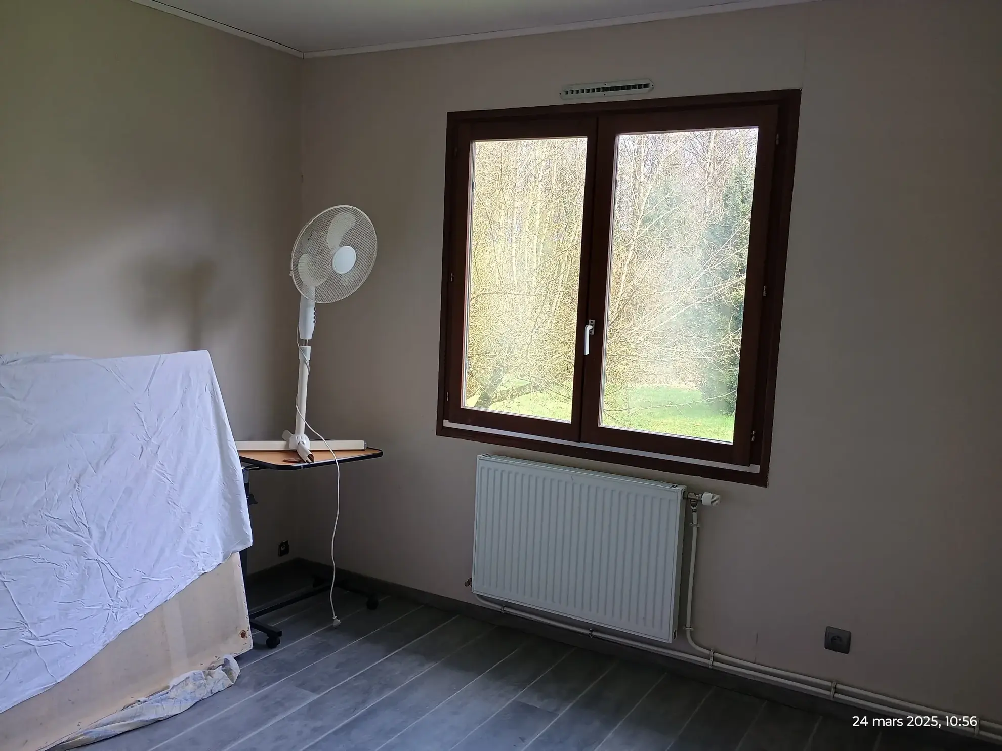 Maison de village de 91,5 m² avec terrain arboré à Thenailes, proche Vervins 