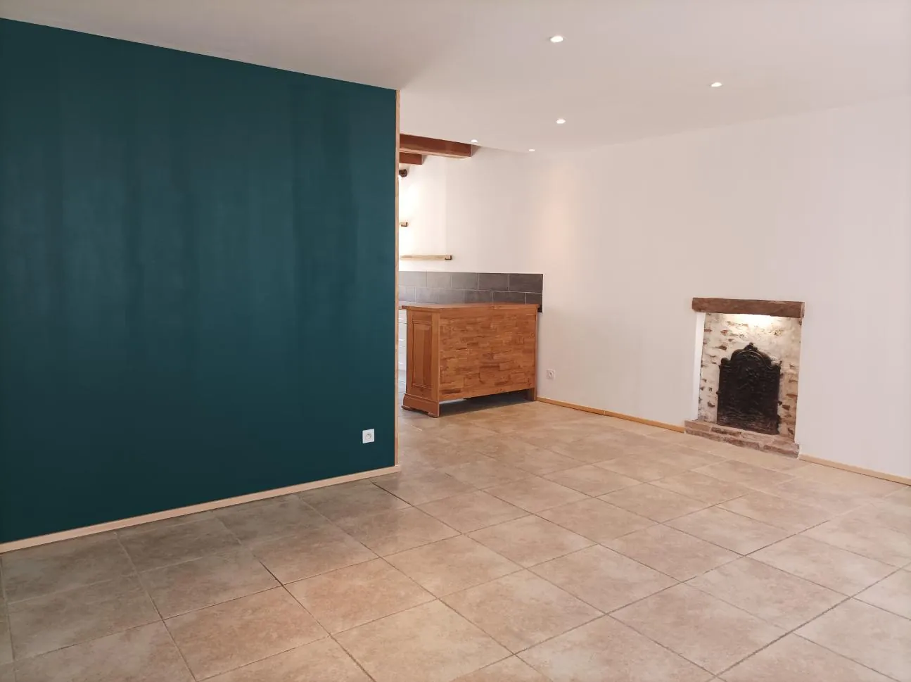 Maison de village rénovée à Nègrepelisse - 80 m², proche du marché 