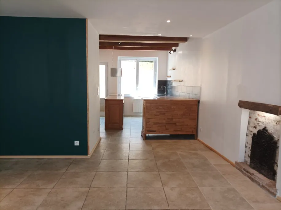 Maison de village rénovée à Nègrepelisse - 80 m², proche du marché 