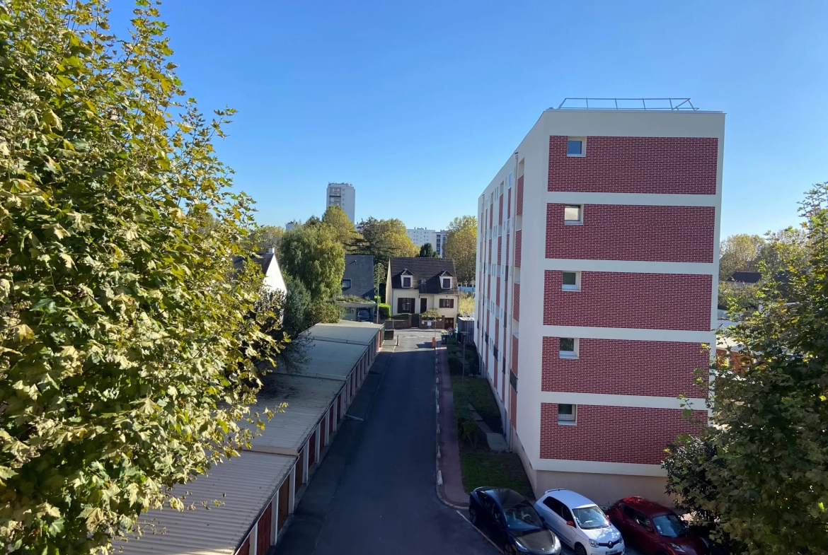 Appartement T4 à L'Haÿ-les-Roses avec cave, proche centre-ville 