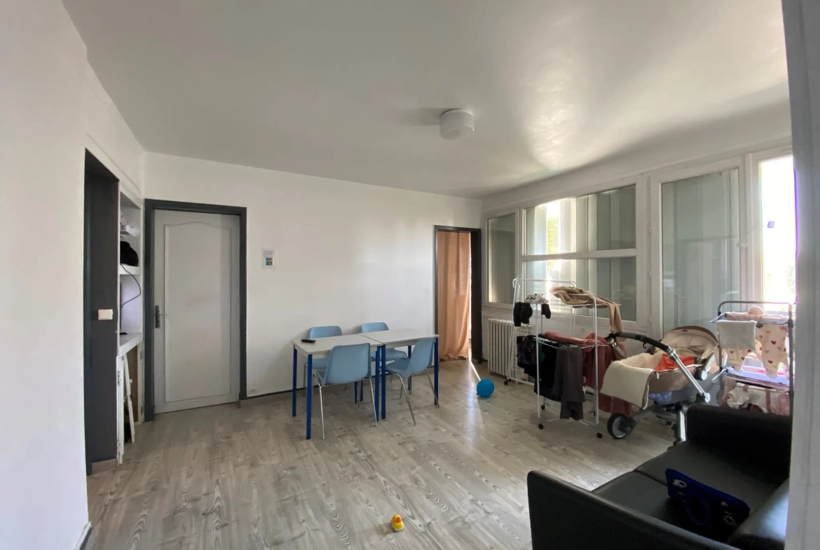 Appartement T4 à L'Haÿ-les-Roses avec cave, proche centre-ville 