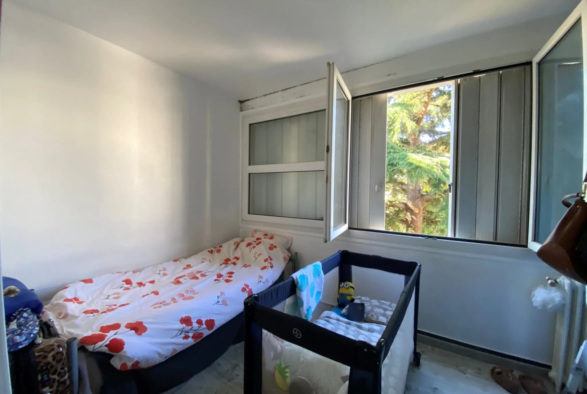 Appartement T4 à L'Haÿ-les-Roses avec cave, proche centre-ville 