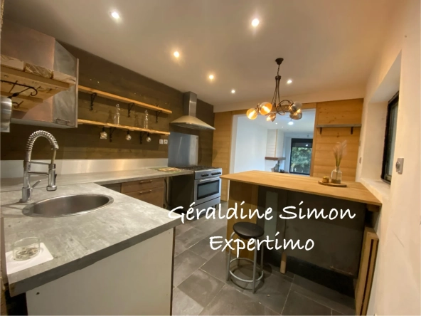 Maison à Lievin de 235 m2 avec espace commercial et logement - Potentiel élevé