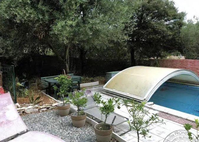 Maison T6 avec jardin et piscine à vendre à Uchaud - Vente aux enchères 