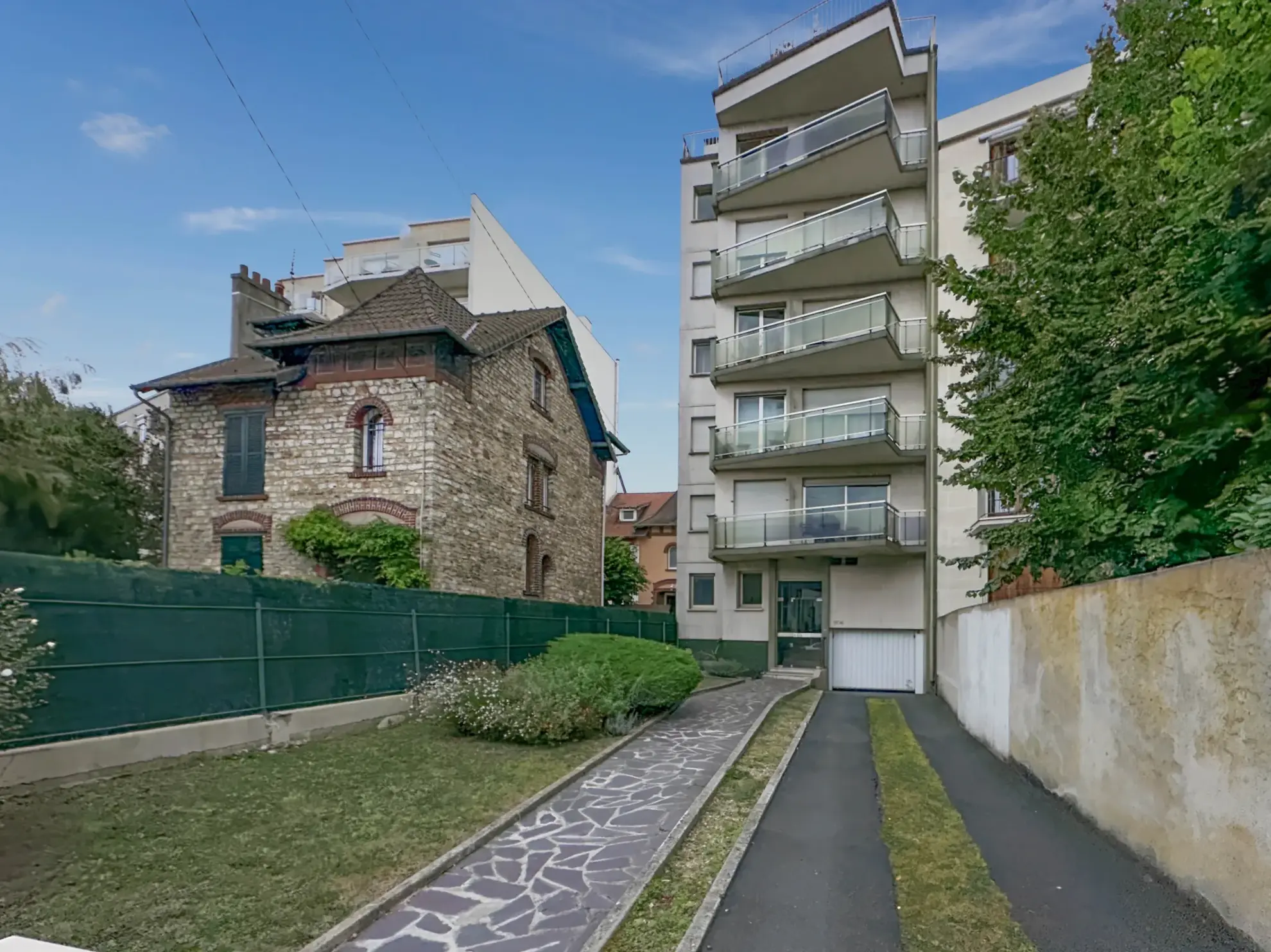 Studio de 25 m² avec balcon à Montmorency, emplacement idéal proche d'Enghien-les-Bains 