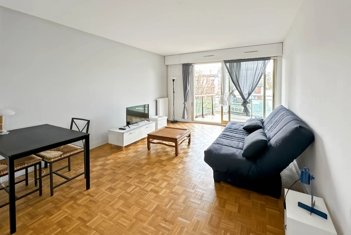Studio de 25 m² avec balcon à Montmorency, emplacement idéal proche d'Enghien-les-Bains 
