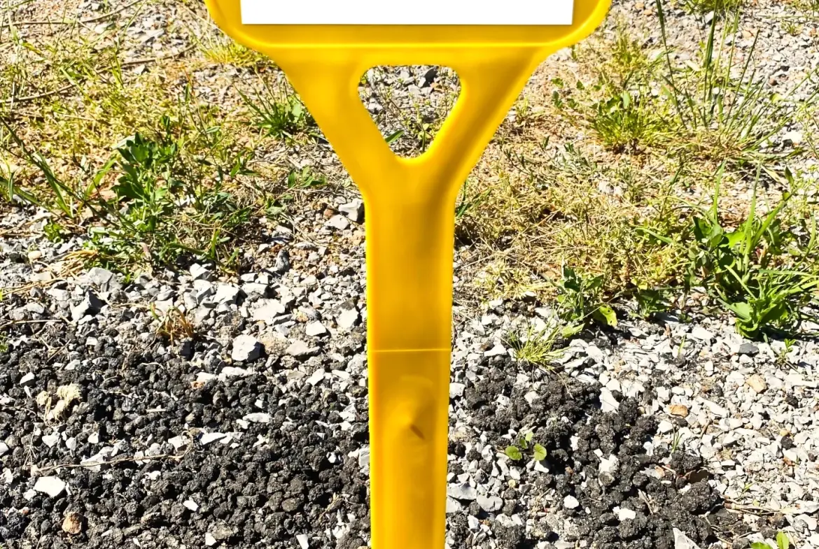 Terrain constructible de 1032 m² à Mercuer, proche Aubenas, viabilisé, calme 