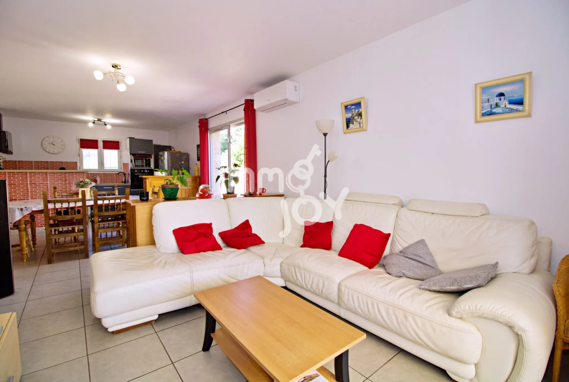 Villa T4 avec garage, jardin privé et équipements modernes à Saint-Nazaire-d'Aude 