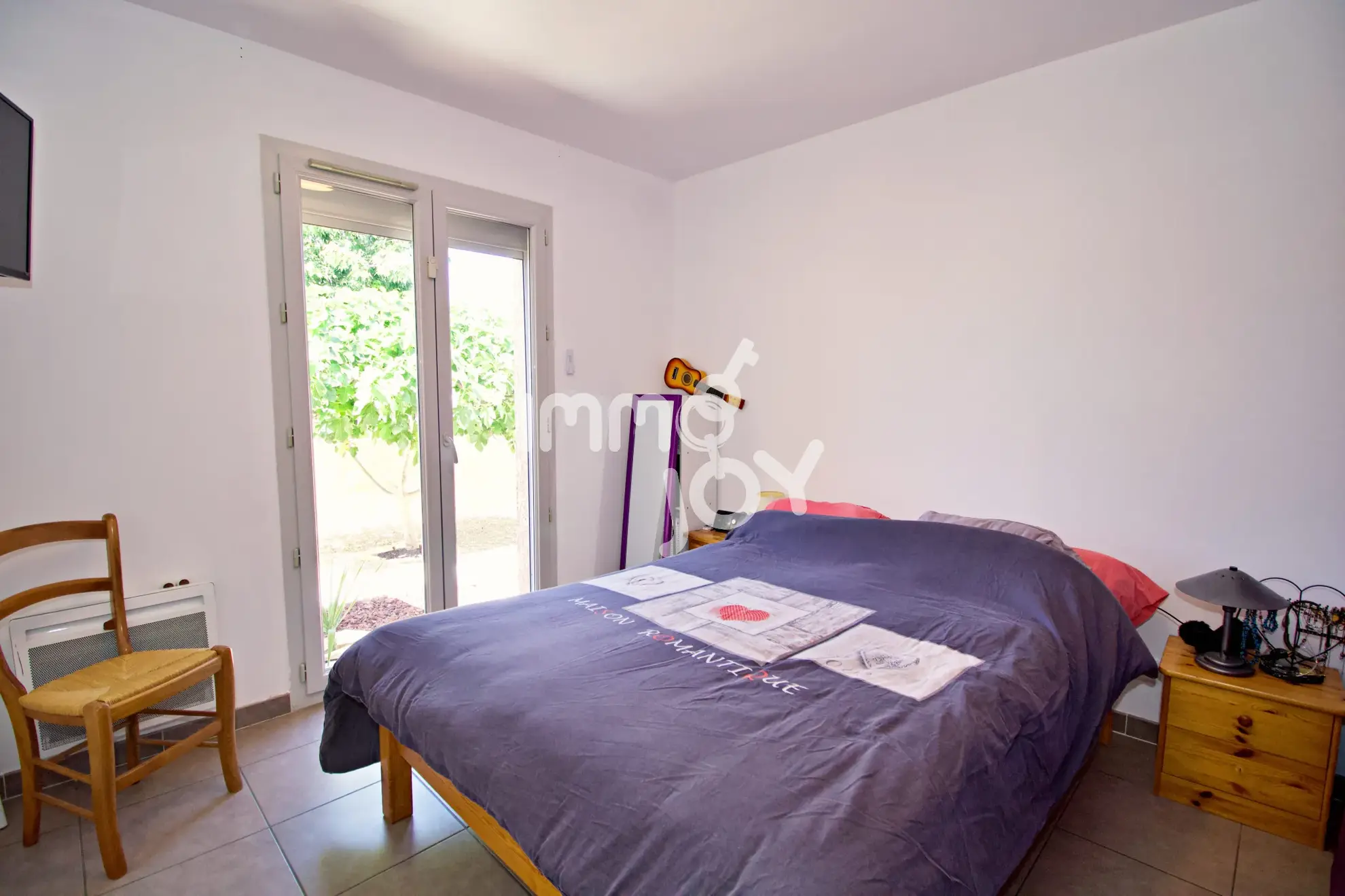 Villa T4 avec garage, jardin privé et équipements modernes à Saint-Nazaire-d'Aude 