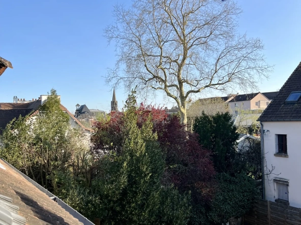 Appartement lumineux en vente à Vernouillet - 1 chambre, stationnement, calme