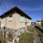 Maison à vendre sur les hauteurs d'Allanche avec terrain et garage