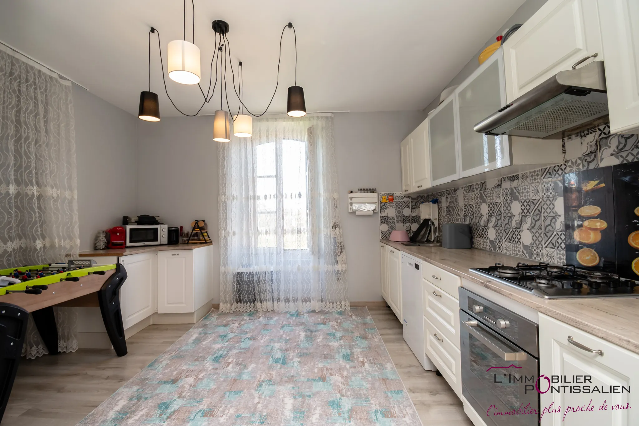 Appartement T5 avec garage, jardin et potentiel d’agrandissement à Pontarlier 
