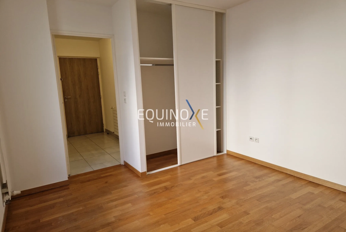 Appartement T2 de 50 m² à Nantes Quartier Proce avec garage et hangar basse consommation 