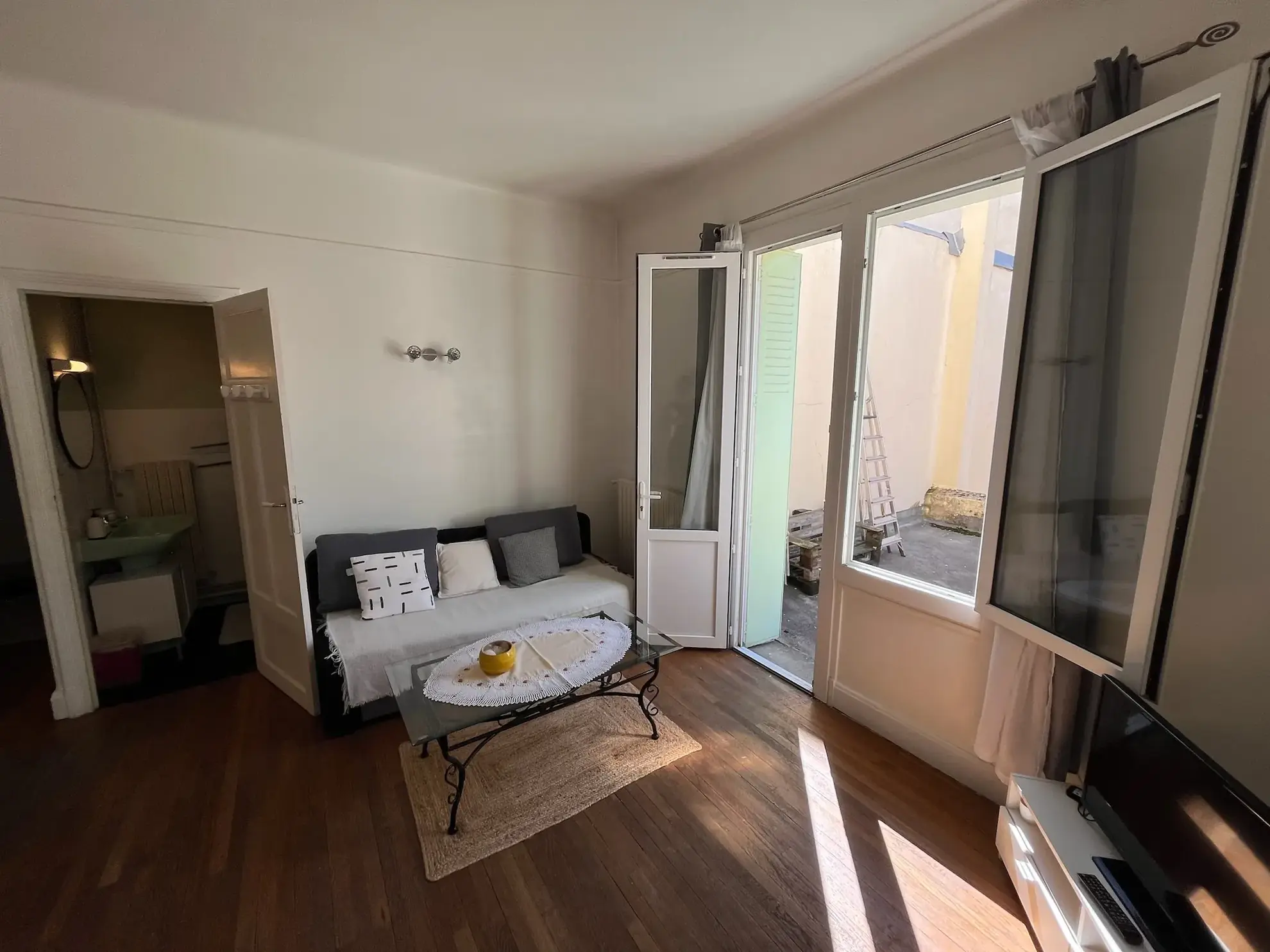 Appartement T1 bis de 33,5 m² en plein centre de Vichy avec ascenseur 