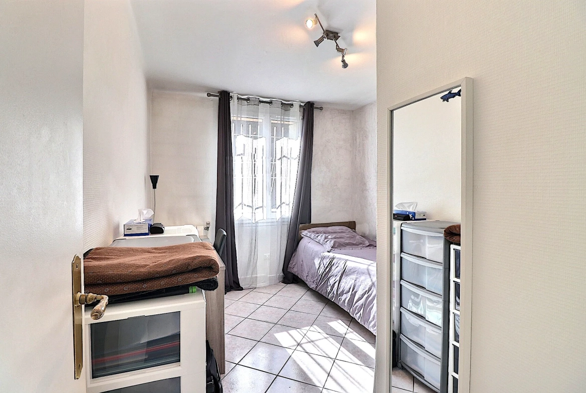 Appartement T4 lumineux avec cave et parking à La Valentine - Résidence sécurisée 