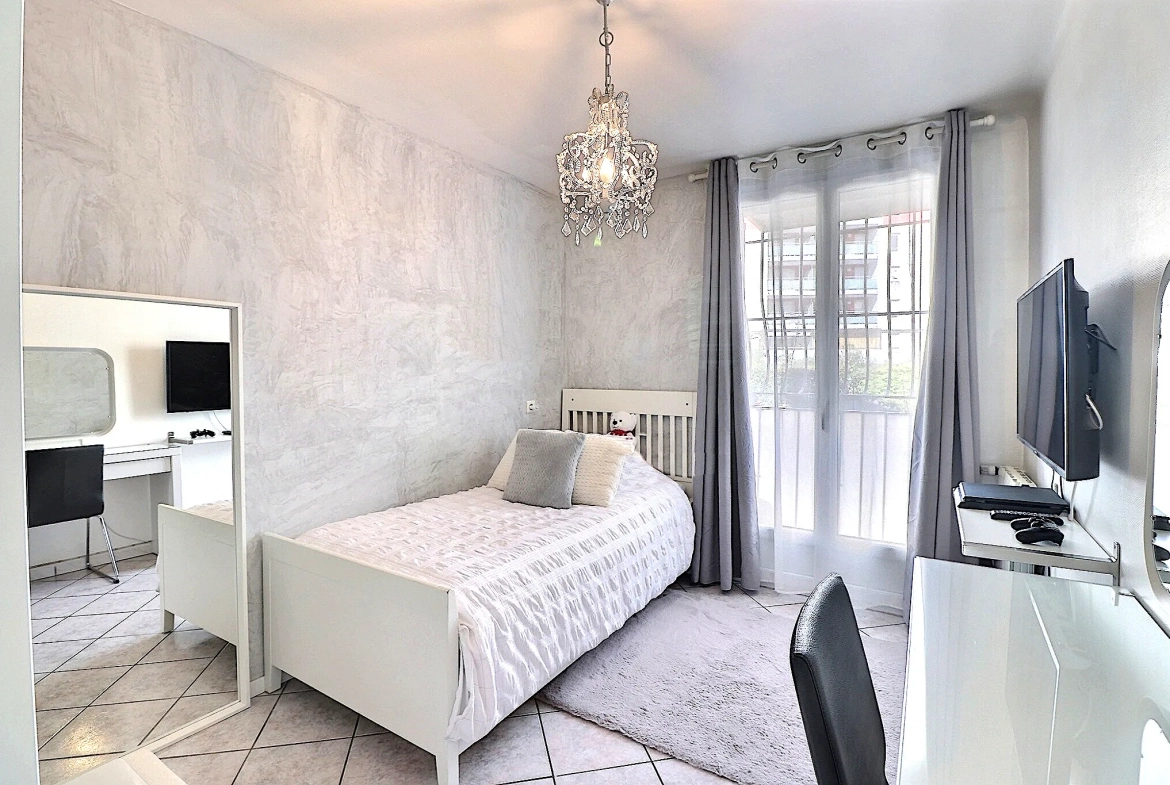 Appartement T4 lumineux avec cave et parking à La Valentine - Résidence sécurisée 