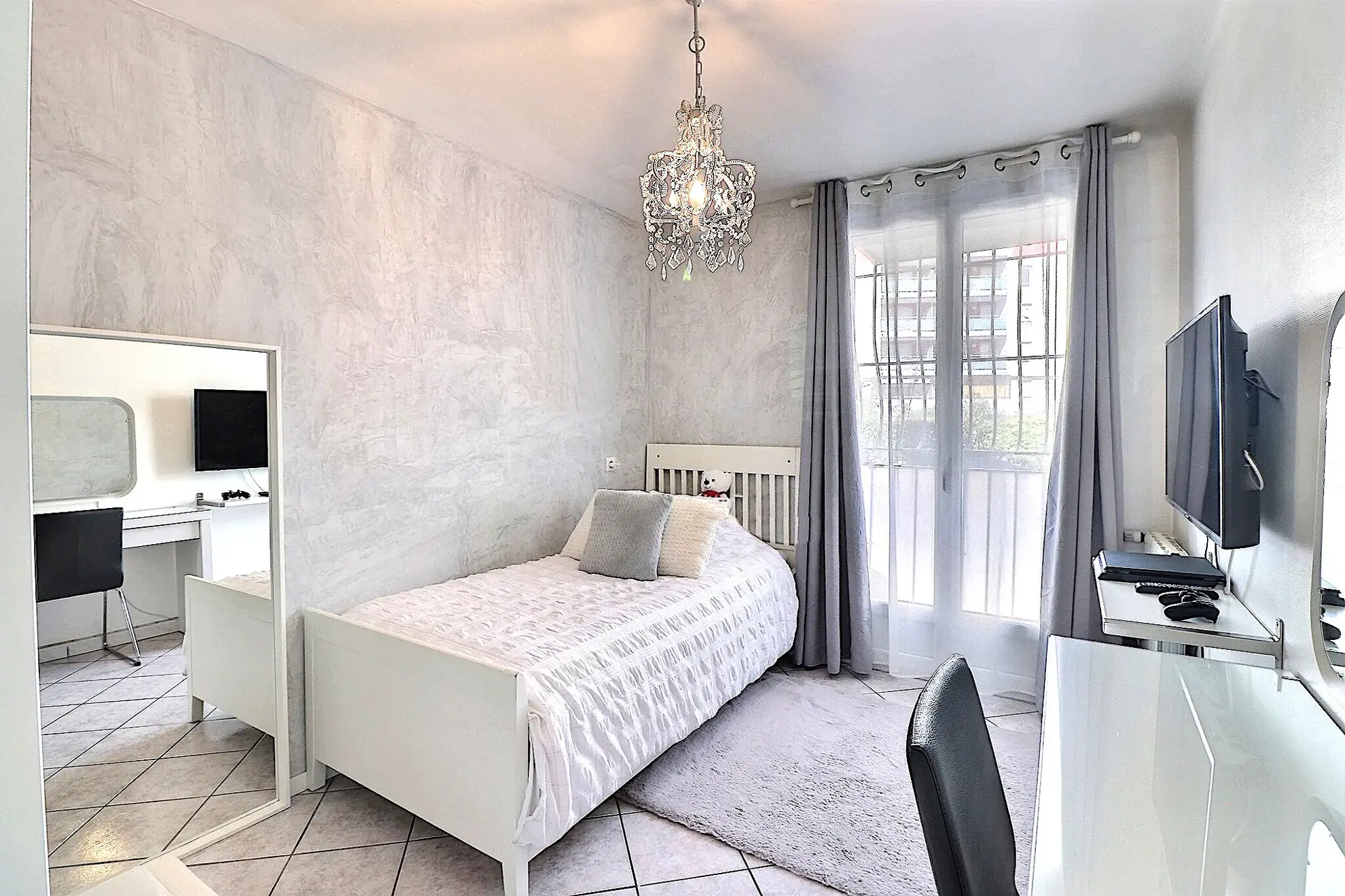 Appartement T4 lumineux avec cave et parking à La Valentine - Résidence sécurisée 