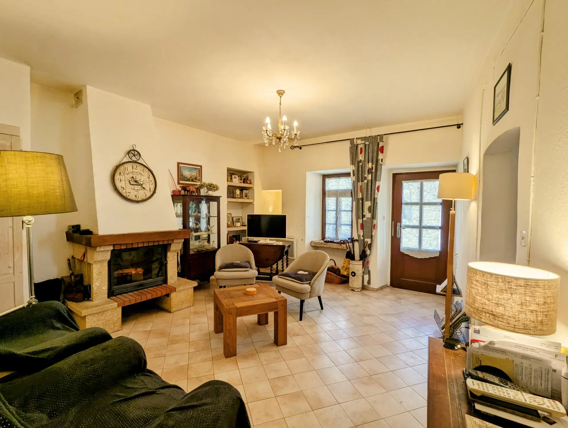 Superbe maison de village en pierre avec deux logements à Boussagues 