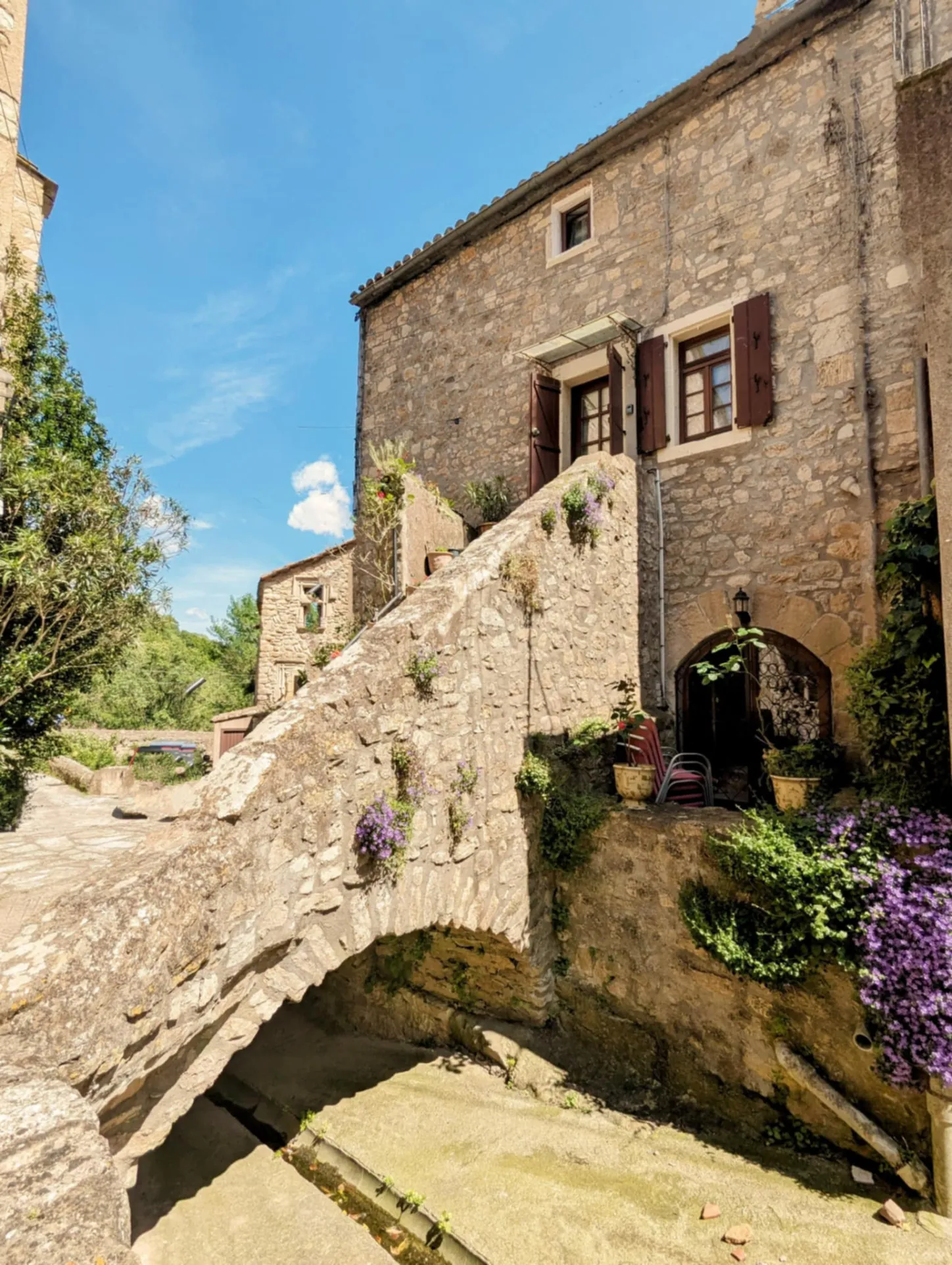 Superbe maison de village en pierre avec deux logements à Boussagues 