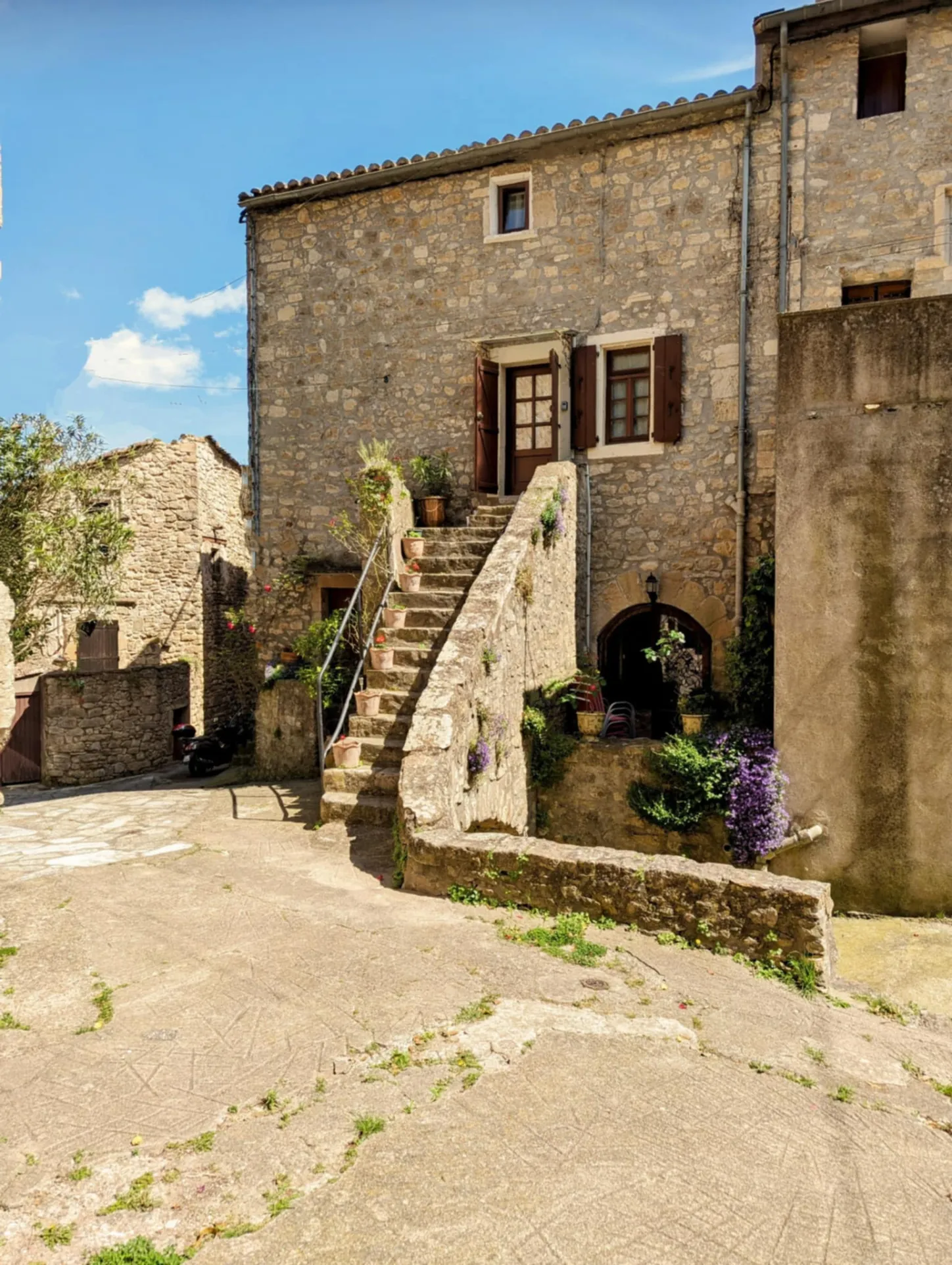 Superbe maison de village en pierre avec deux logements à Boussagues 