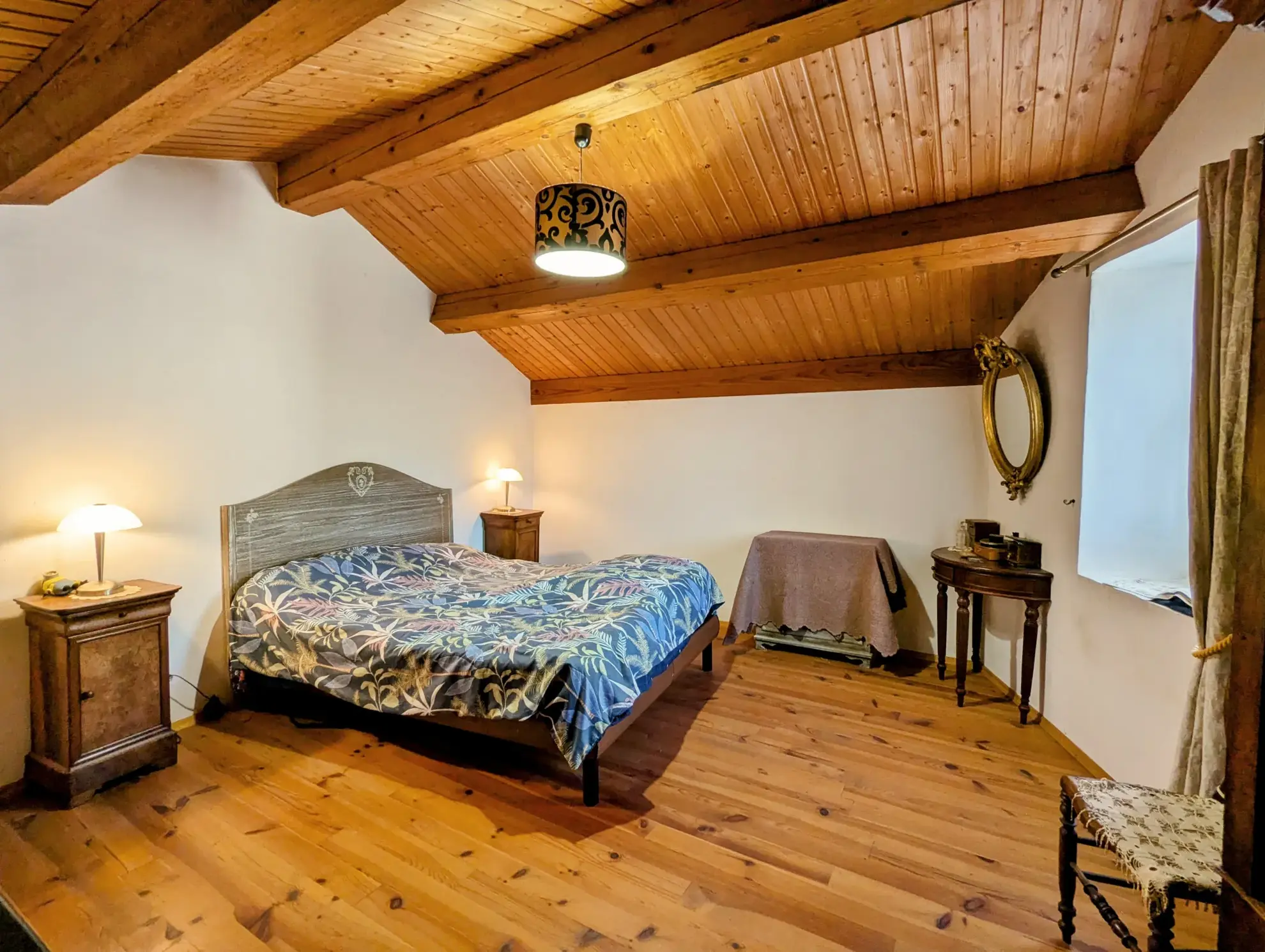 Superbe maison de village en pierre avec deux logements à Boussagues 