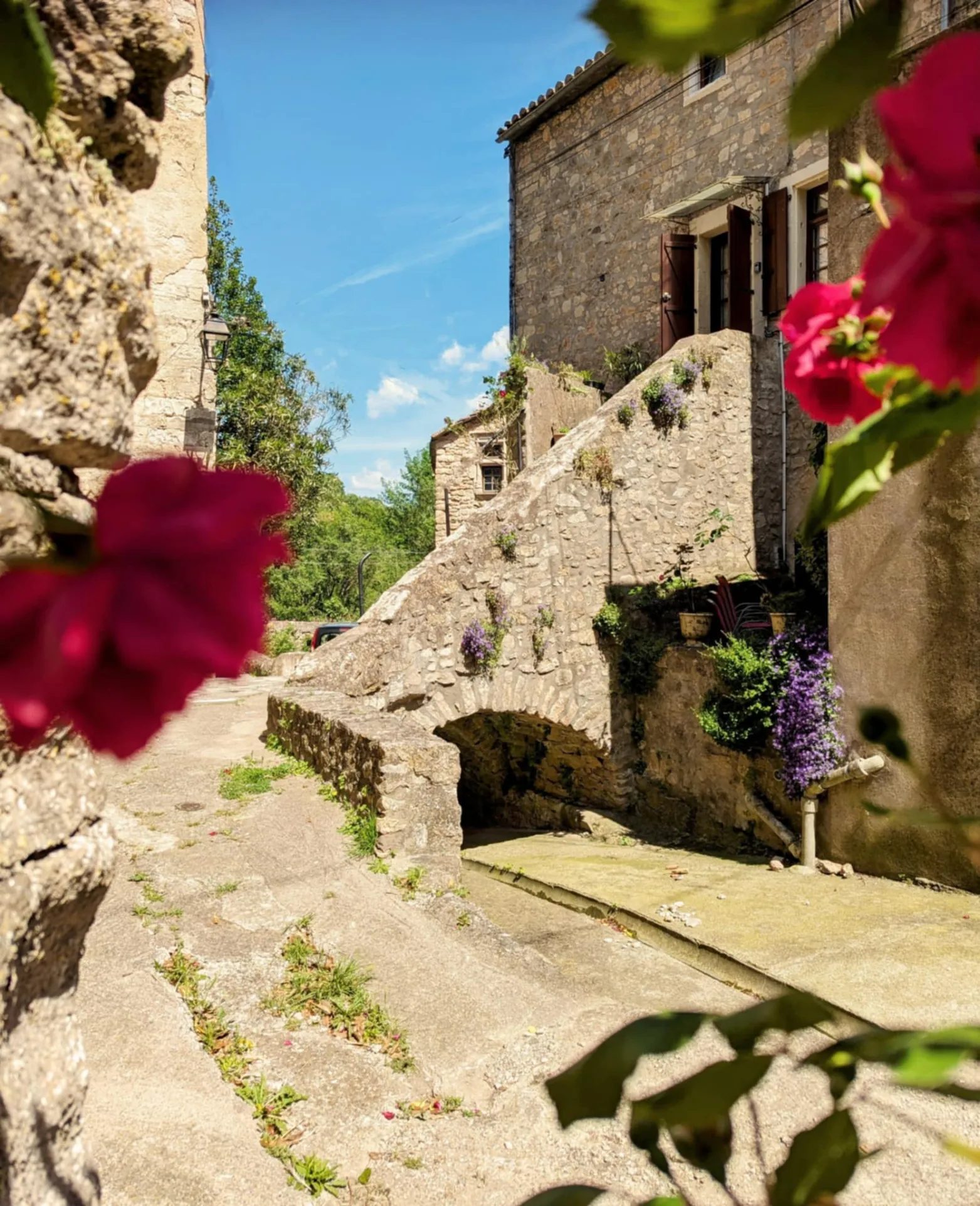 Superbe maison de village en pierre avec deux logements à Boussagues 