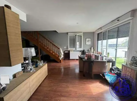 Appartement T4 en duplex avec terrasse et garage à Dijon - Vente aux enchères 