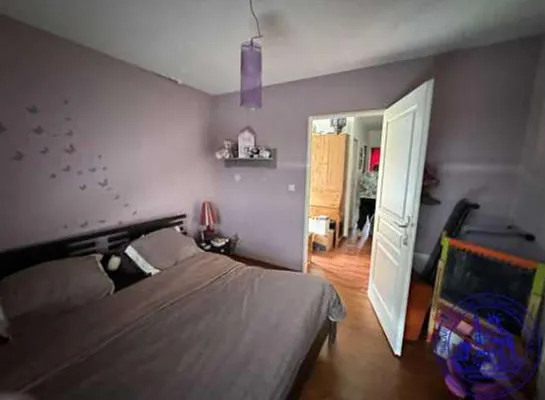 Appartement T4 en duplex avec terrasse et garage à Dijon - Vente aux enchères 