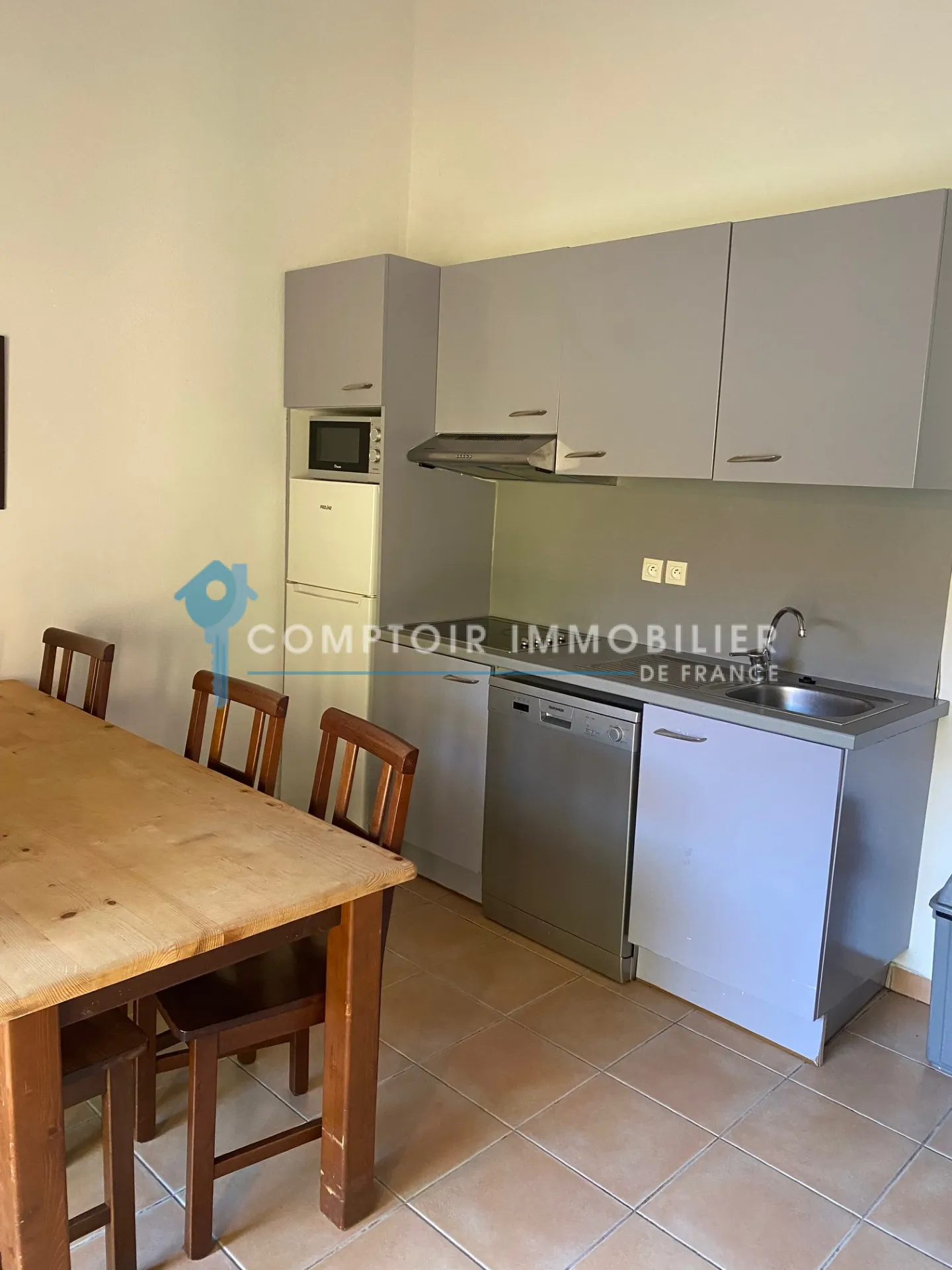 Investissement locatif à Carro : pavillon T4 avec bail commercial jusqu’en 2031 
