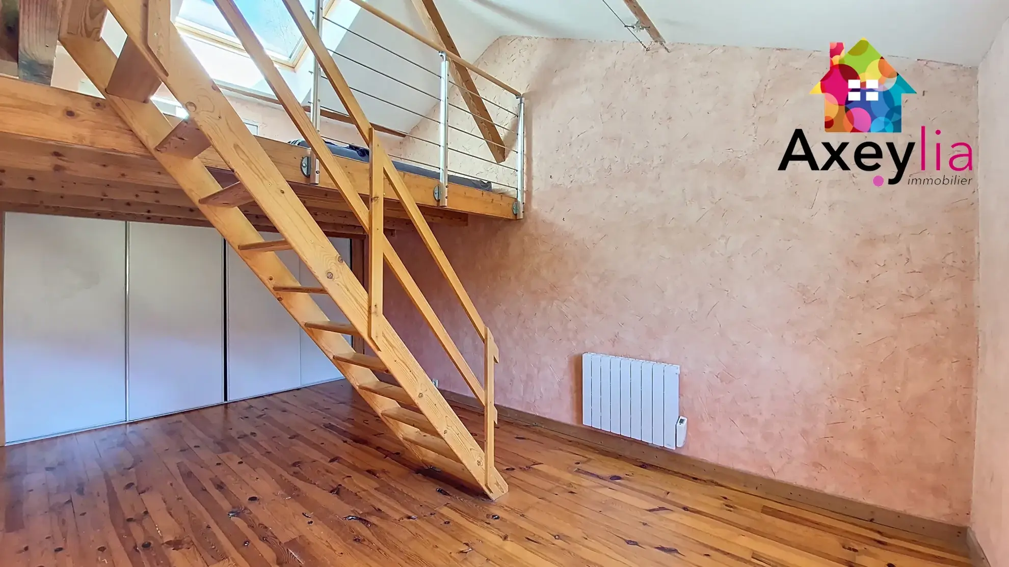 À vendre maison 4 chambres avec terrain et piscine à Chauffailles 