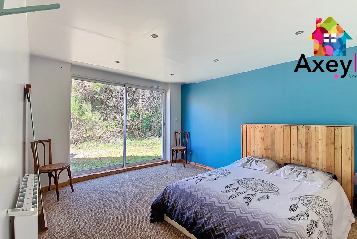 À vendre maison 4 chambres avec terrain et piscine à Chauffailles 