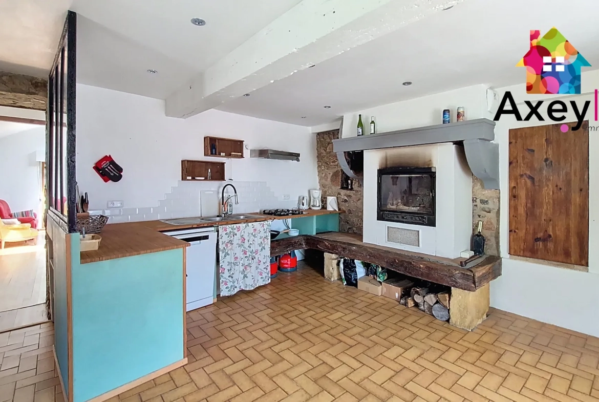 À vendre maison 4 chambres avec terrain et piscine à Chauffailles 