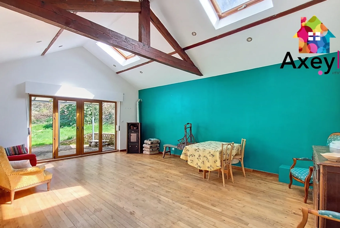 À vendre maison 4 chambres avec terrain et piscine à Chauffailles 