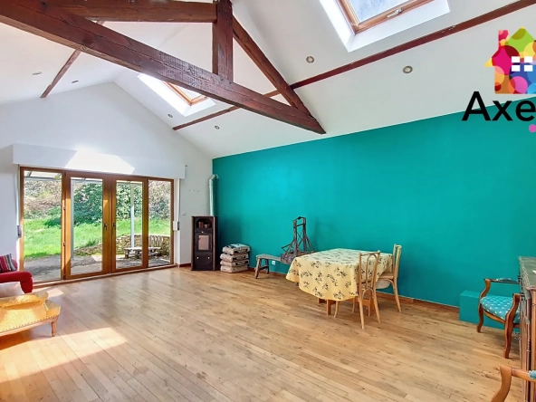À vendre maison 4 chambres avec terrain et piscine à Chauffailles