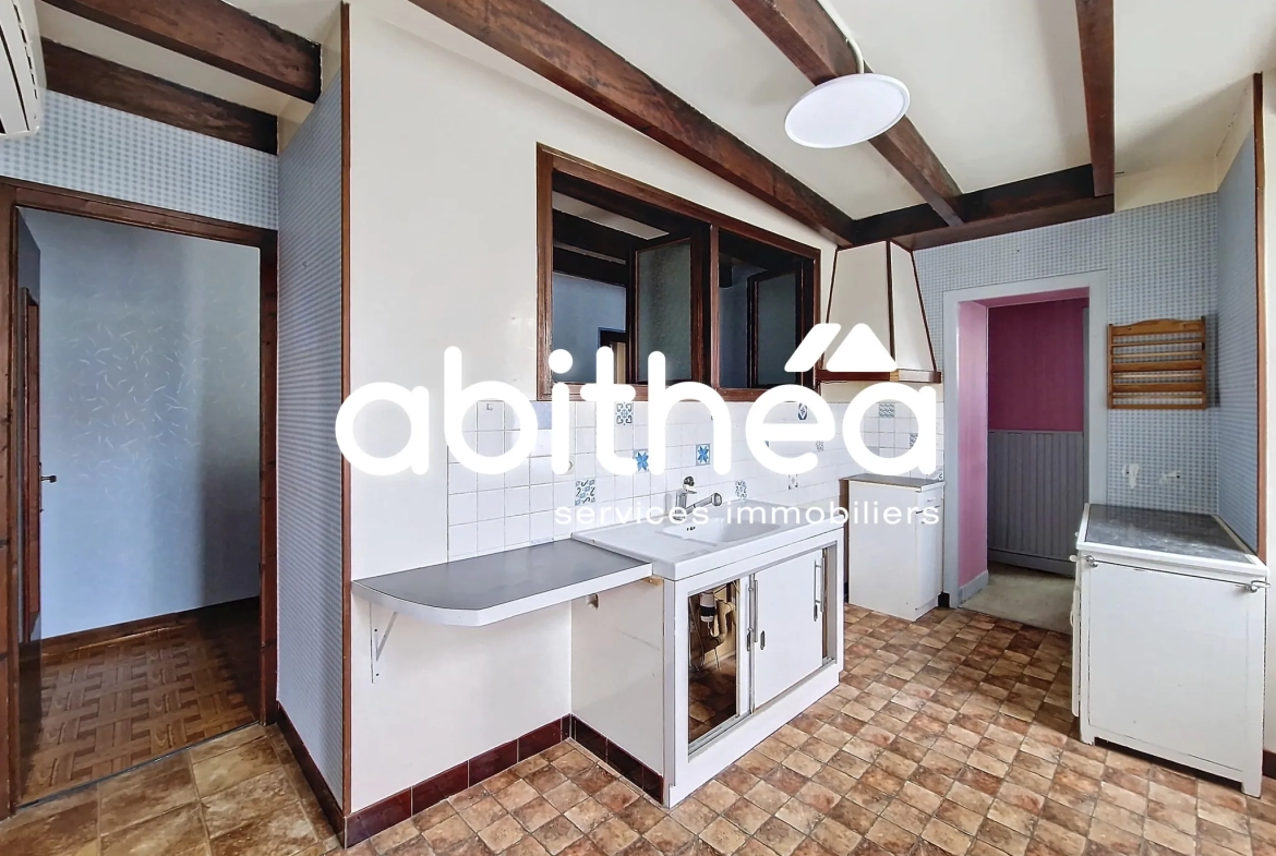 Maison de village rénovée avec 4 chambres, terrasse et chauffage pompe à chaleur à Pons 