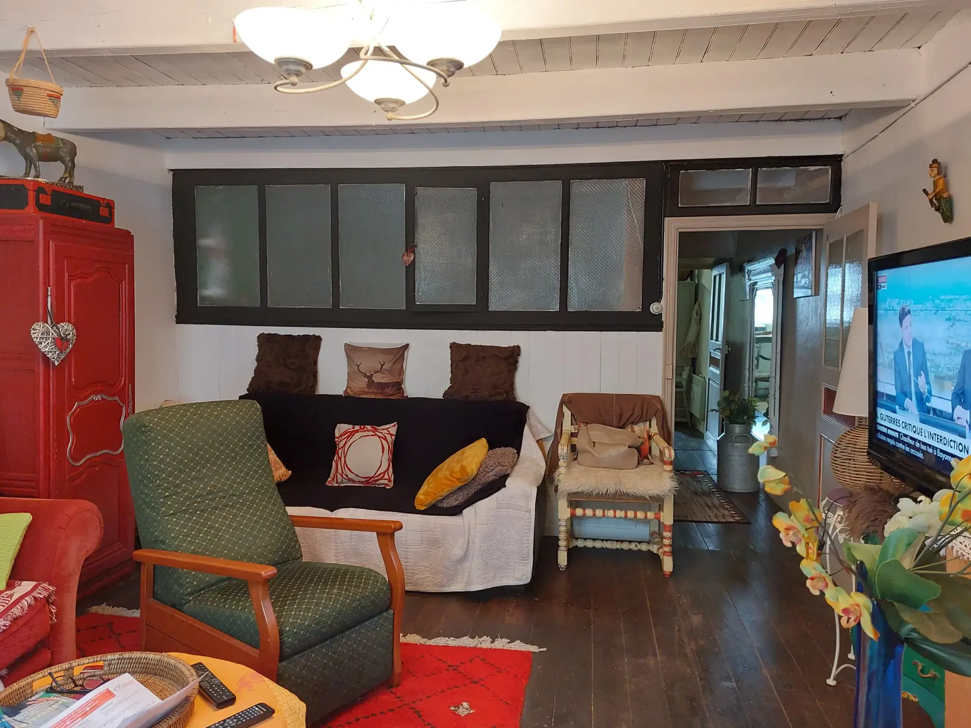 Charmante maison en pierres de 98 m² avec terrasse dans un village du Tarn 