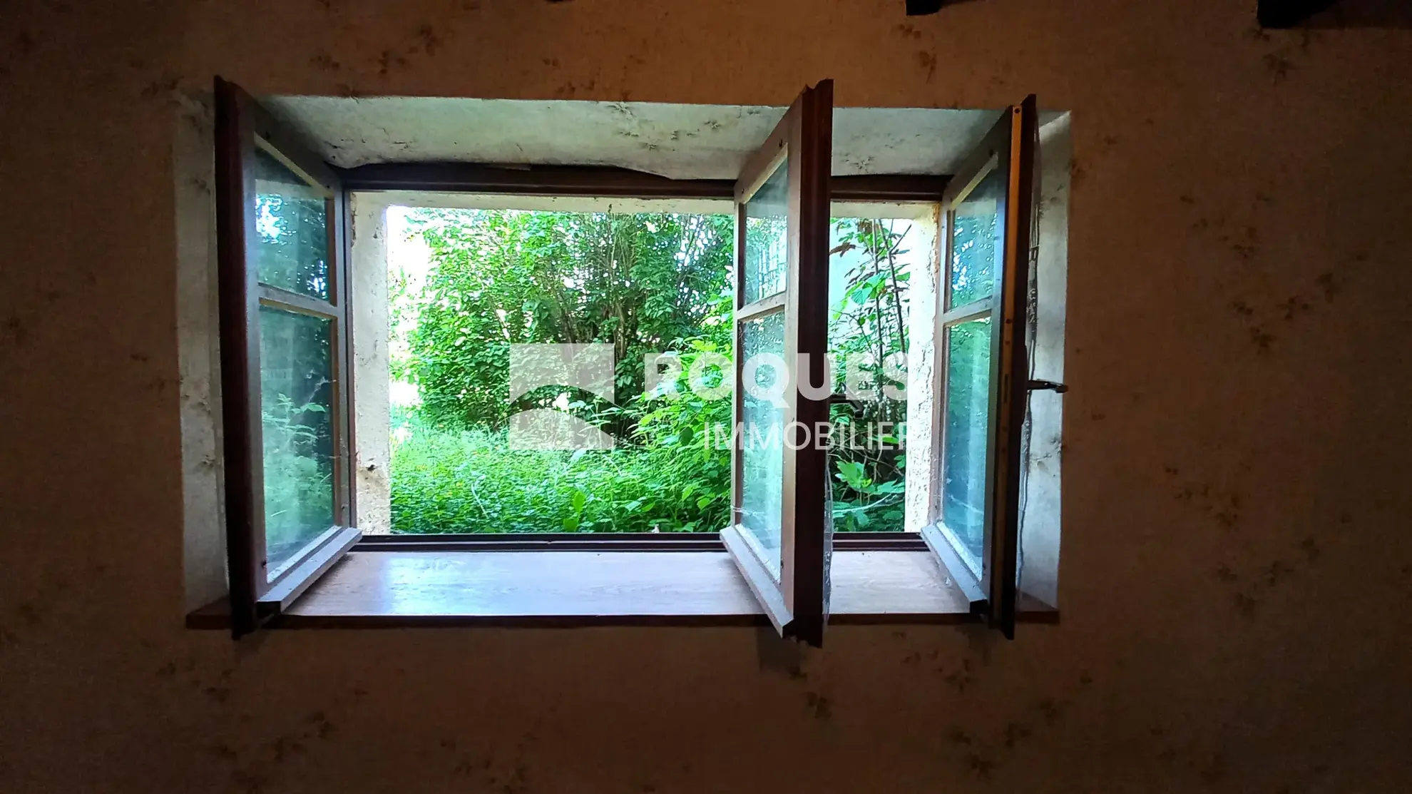 Maison des années 1930 avec terrasse et jardin à Millau - Opportunité à saisir 
