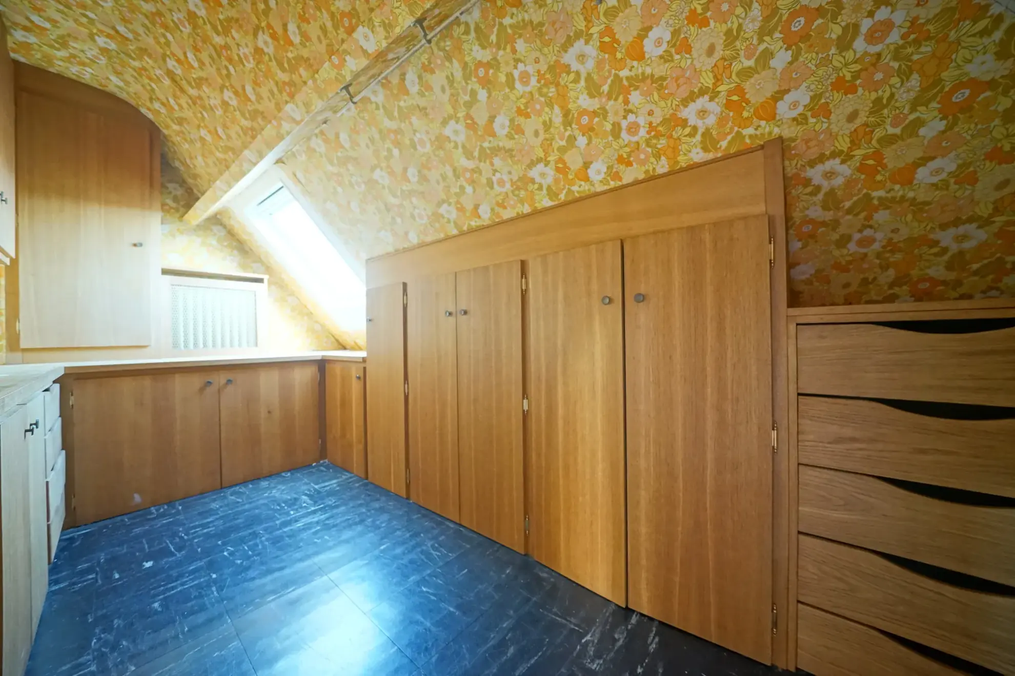 Maison de village à Neauphle-le-Vieux 92 m² avec travaux, chaudière récente et fibre optique 