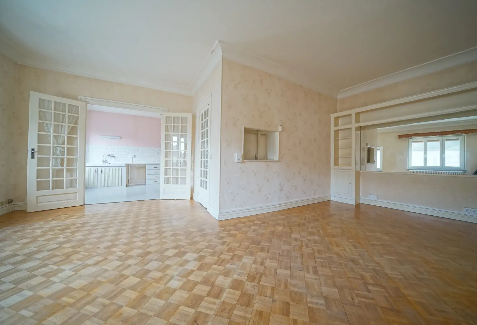 Maison de village à Neauphle-le-Vieux 92 m² avec travaux, chaudière récente et fibre optique 