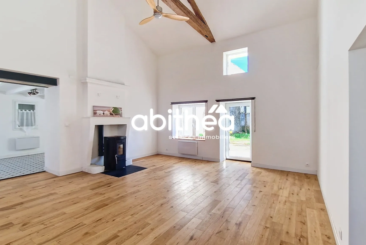 Maison de village rénovée de 87 m² avec suite parentale à Pérignac 