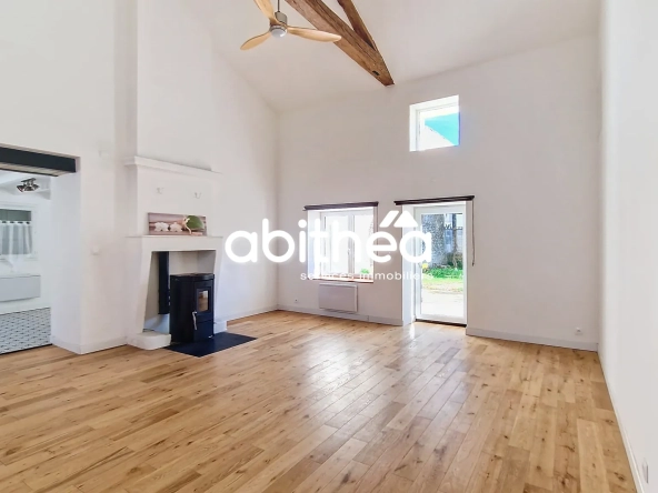 Maison de village rénovée de 87 m² avec suite parentale à Pérignac