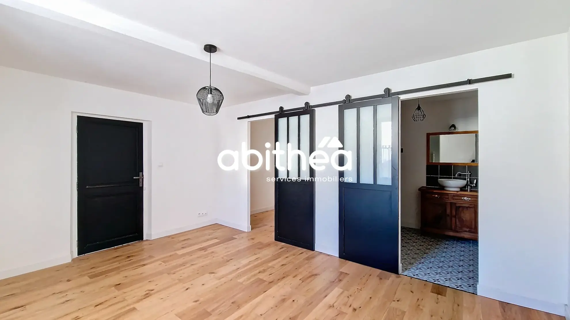 Maison de village rénovée de 87 m² avec suite parentale à Pérignac 